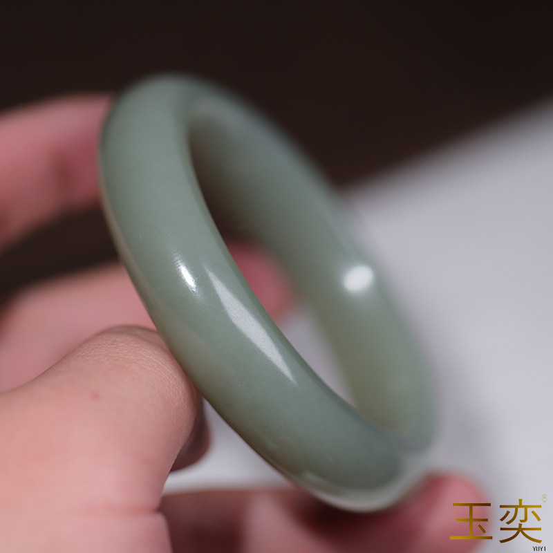 玉奕新疆和田玉籽料沙枣青玉镯手镯青玉正装玉手镯女士妈妈镯,淘宝优惠券,粉丝福利购,淘宝优惠卷