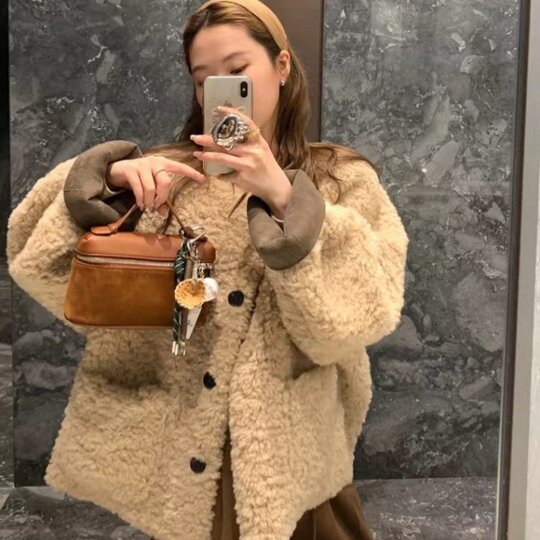 Lazy style eco-friendly lamb wool coat for women autumn and winter short style