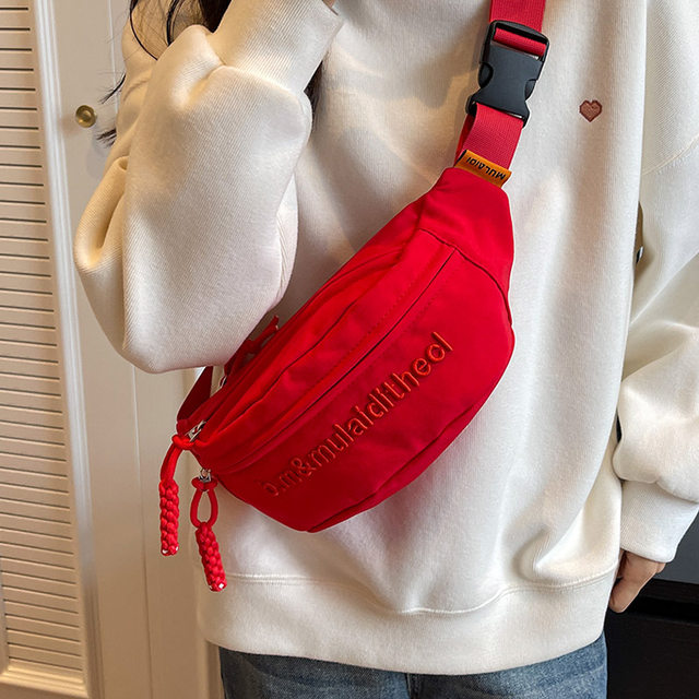 Canvas Crossbody Chest Bag for Women 2024 New Fashion Casual One Shoulder Dumpling Bag Popular This Year Versatile Internet Red Waist Bag