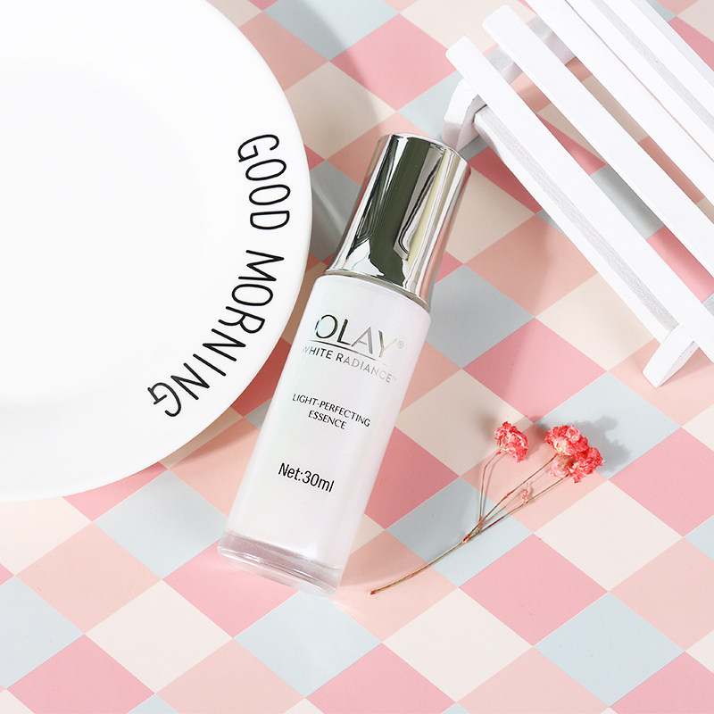 小颠儿玉兰油光感小白瓶qu斑烟酰胺 小颠儿的美妆店液态精华