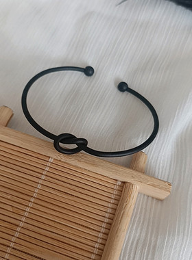 冷淡风合金开口可调节女手镯