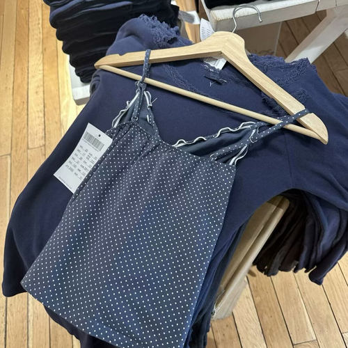 Brandy 25新款V领花边bm蝴蝶结波点吊带背心女甜辣显瘦短上衣 - 图1