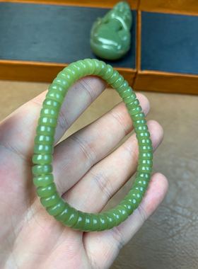 和田玉析木河磨玉手链手串17克一手货源收藏级苹果手机无滤镜实拍