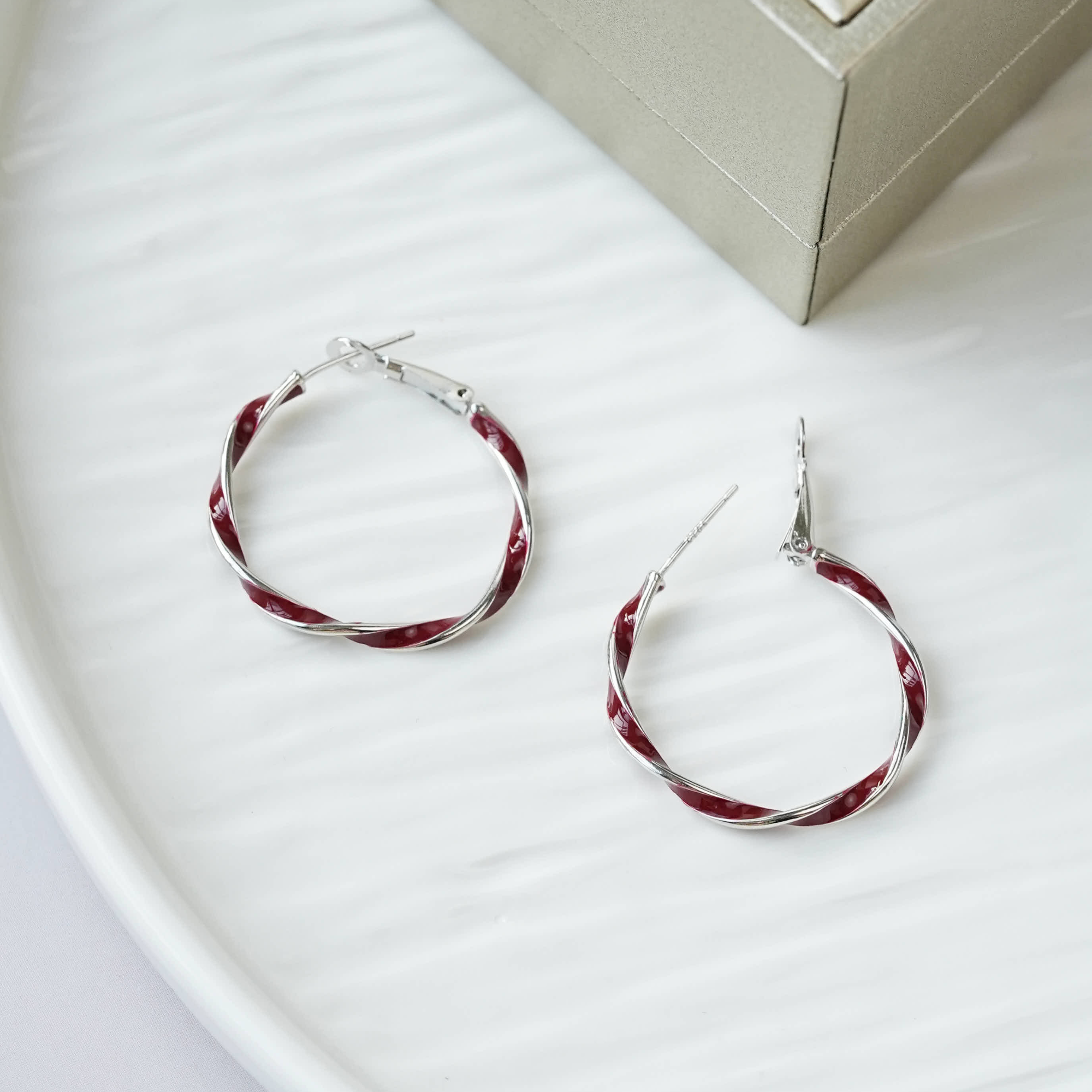 红色扭纹大圈圈新年耳环莫比乌斯欧美气质耳圈,淘宝优惠券,粉丝福利购,淘宝优惠卷