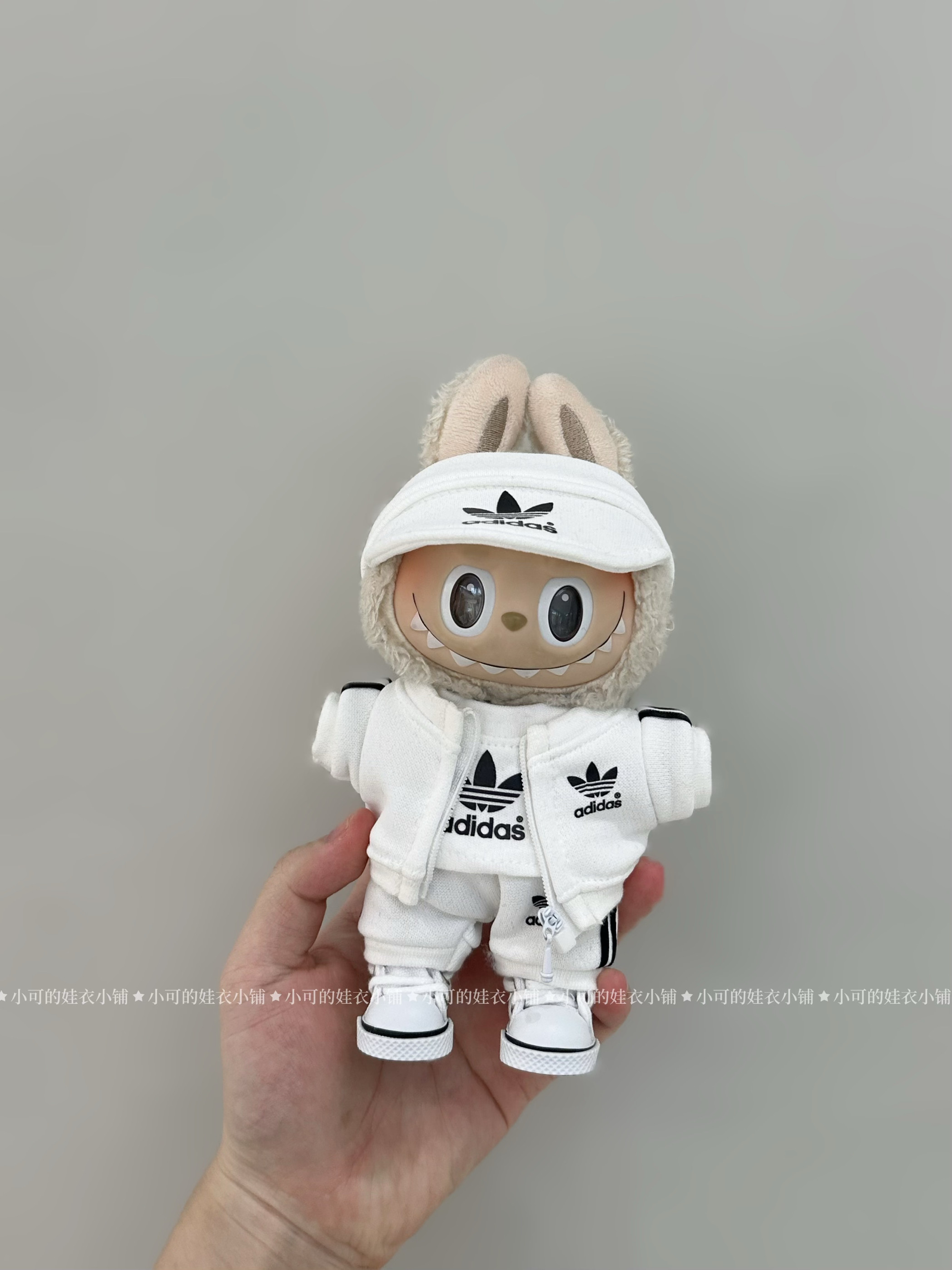 Labubu挂件17cm搪胶公仔衣服拉布布心动马卡龙前方高能套装娃衣 - 图2