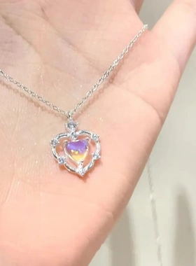 同款渐变爱心项链女小众设计高级感学生爱心锁骨链冬季温柔