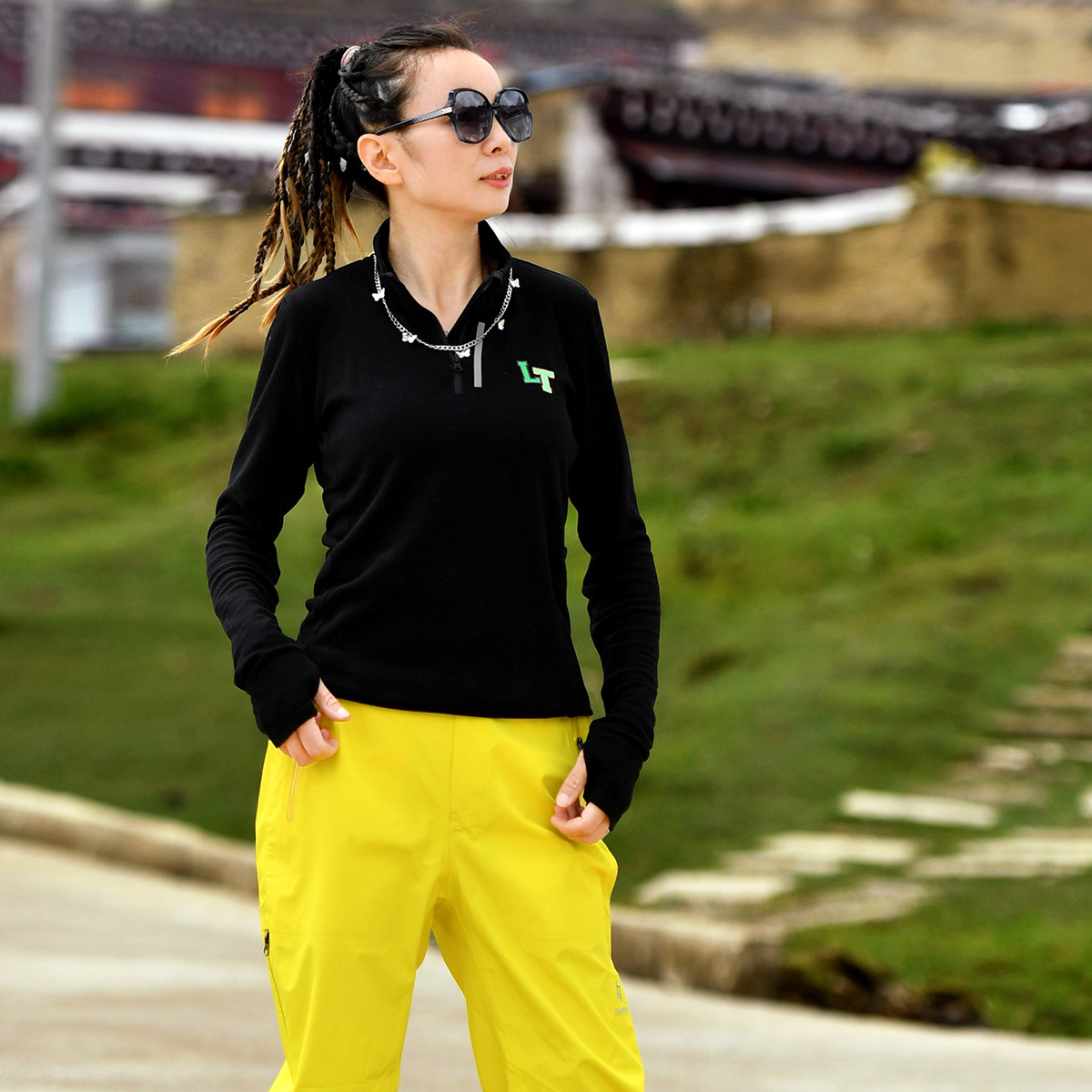 北京森林户外原创内搭休闲旅行登山小立领软糯亲肤套头抓绒衣女式,淘宝优惠券,粉丝福利购,淘宝优惠卷