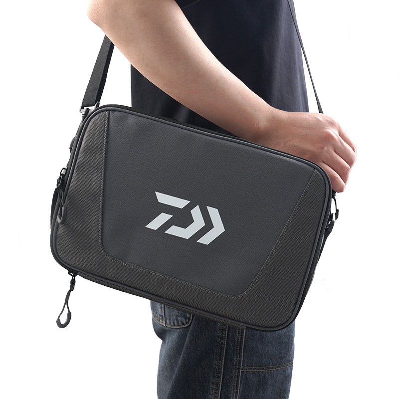 DAIWA达亿瓦 25新款D-VEC渔轮包 大容量渔具收纳袋多功能路亚包,淘宝优惠券,粉丝福利购,淘宝优惠卷