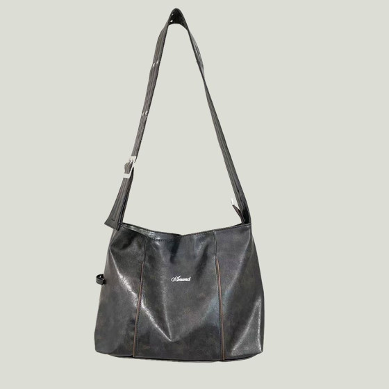 2025 new large-capacity tote bag single shoulder crossbody bag wide shoulder strap design retro commuter fashion large bag for women