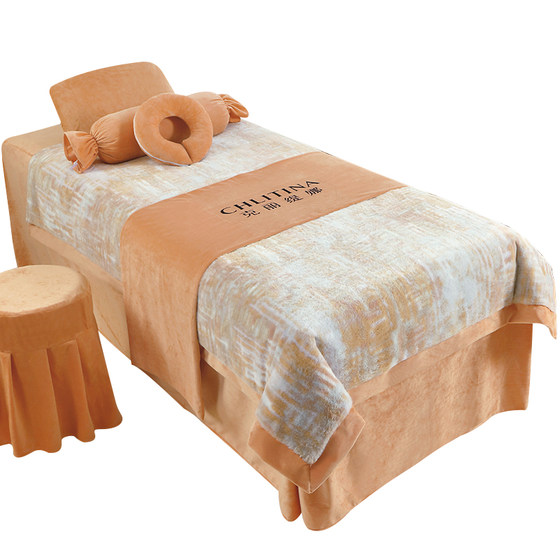 Grab 1 and get 5 free gifts, a four-piece beauty quilt set with great value