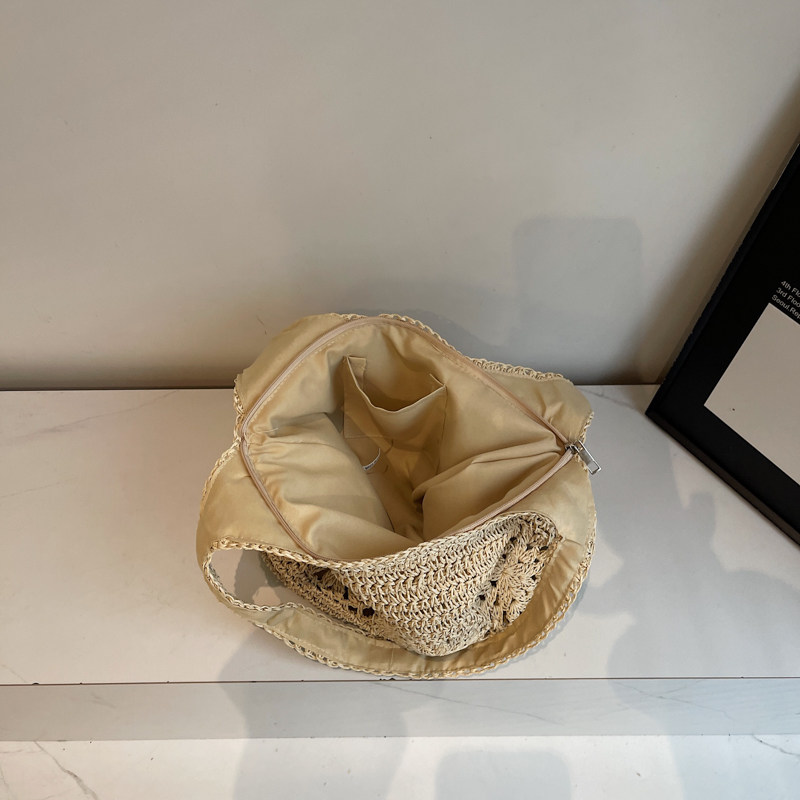 Spring Straw Beach Large Capacity Versatile Underarm Bag