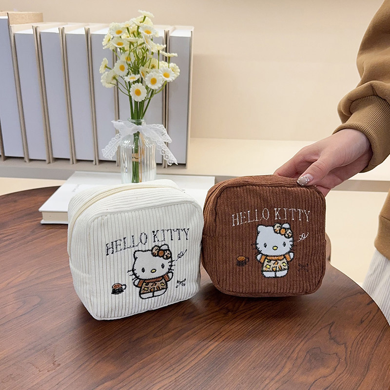 刺绣kitty化妆包拼色可爱卡通小方包姨妈巾杂物便携内胆手拿小包,淘宝优惠券,粉丝福利购,淘宝优惠卷