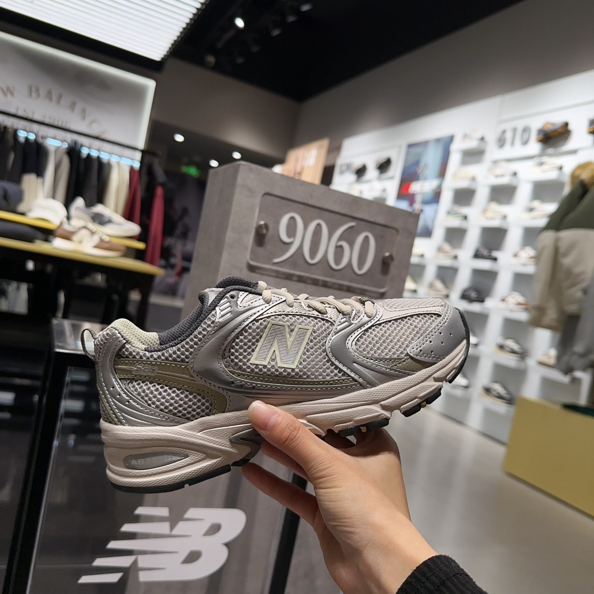 NEW BALANCE NB23新男女复古舒适百搭户外跑步运动休闲鞋MR530KMW