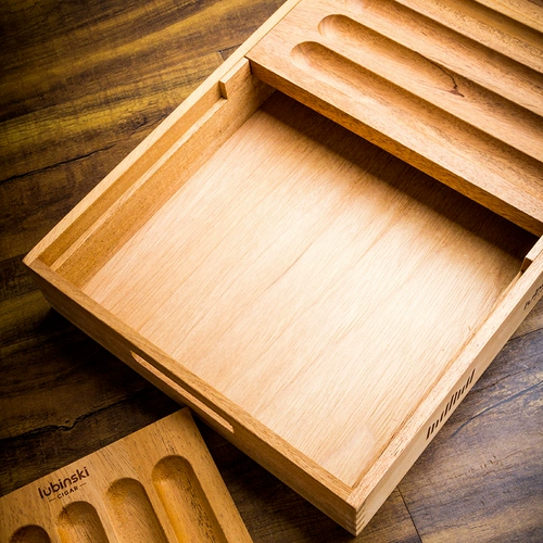 LUBINSKI Сигарный дисплей Портативный кедровый кедровый кедровый пробуждение -Инструменты яичного канала с яичным каналом могут быть помещены в более легкий инструмент