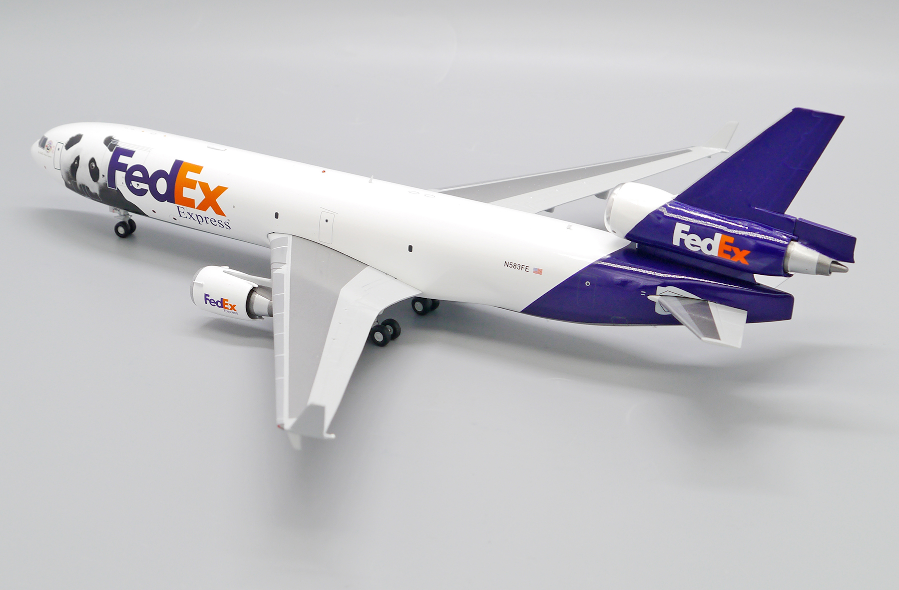 JC Wings XX2283 联邦快递 MD-11F N583FE 熊猫 1:200 合金模型 - 图3