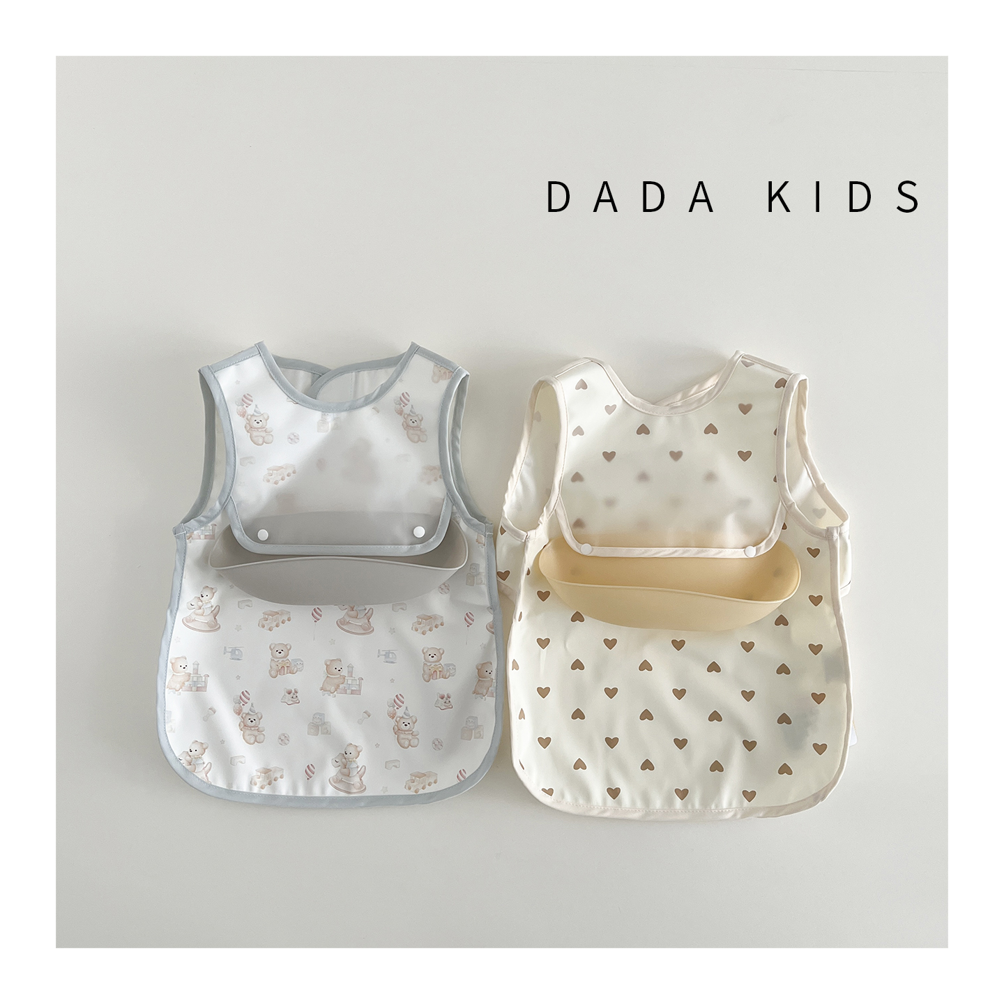 Children's bib, cute cartoon style baby food bag