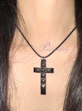 原创自制小众个性哥特朋克亚文化y2k十字架铆钉四方珠项链锁骨链