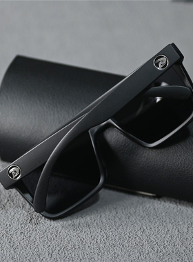 连体偏光太阳镜男士墨镜黑色防晒潮流帅气水银镀膜一体片高档眼镜