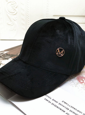 新品秋冬青年弯檐圆顶休闲丝绒棉白色大头字母黑色金色M标棒球帽