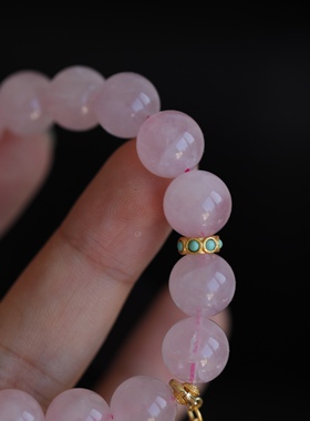 天然马粉手链搭配纯银鎏金立体貔貅吊坠松石配饰简约大气上手超美