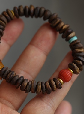 天然沉香隔片随形手链配天然满色满肉南红精雕灯笼珠蜜蜡直切松石