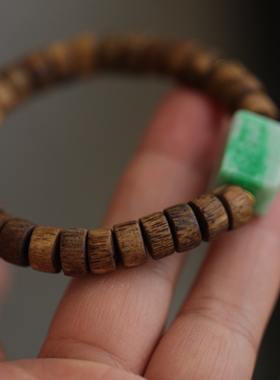 超美的设计天然沉香盘珠手链搭配天然翡翠A货精雕仿古珠老玛瑙63