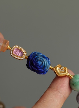 天然青金石精雕牡丹花牌搭配纯银鎏金镶嵌碧玺叶子水晶桶珠搭翡翠