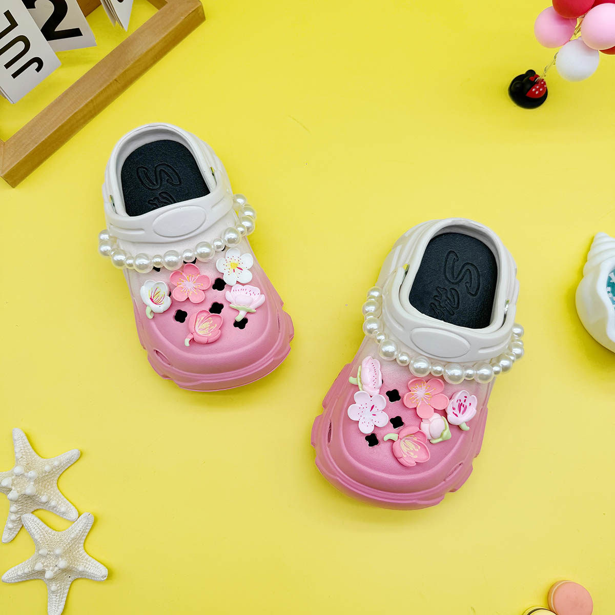 新款男女童亲子拖鞋卡通珍珠链条樱花EVA洞洞鞋软底防滑包头凉鞋,淘宝优惠券,粉丝福利购,淘宝优惠卷