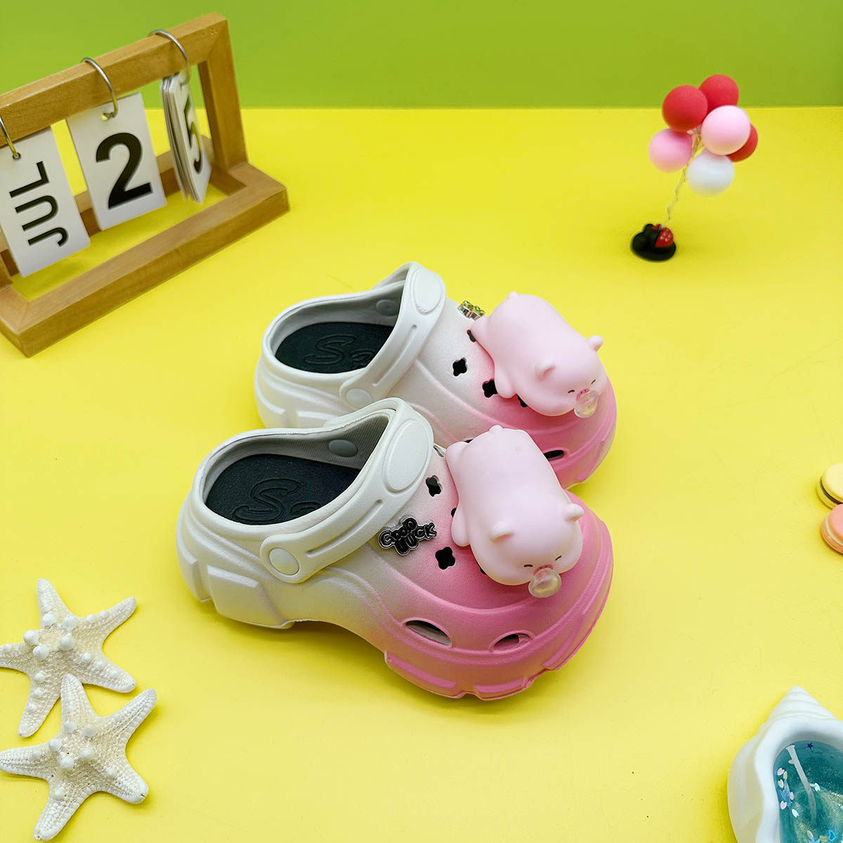 新款男女童亲子拖鞋卡通泡泡小猪EVA洞洞鞋软底防滑包头凉鞋,淘宝优惠券,粉丝福利购,淘宝优惠卷
