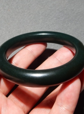 新疆沙枣青籽料高油润手镯56mm
