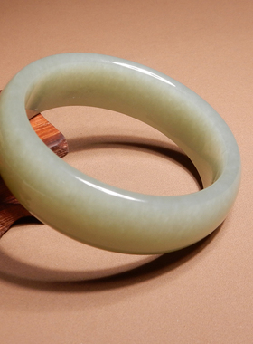 方言和田玉新疆且末蓝色基调手镯