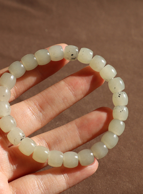 新疆白玉底点墨青花籽料8mm手串