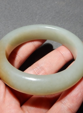 方言且末聊糖青白玉油润手镯