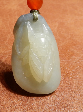 方言和田玉新疆黄口料带蓝吊坠