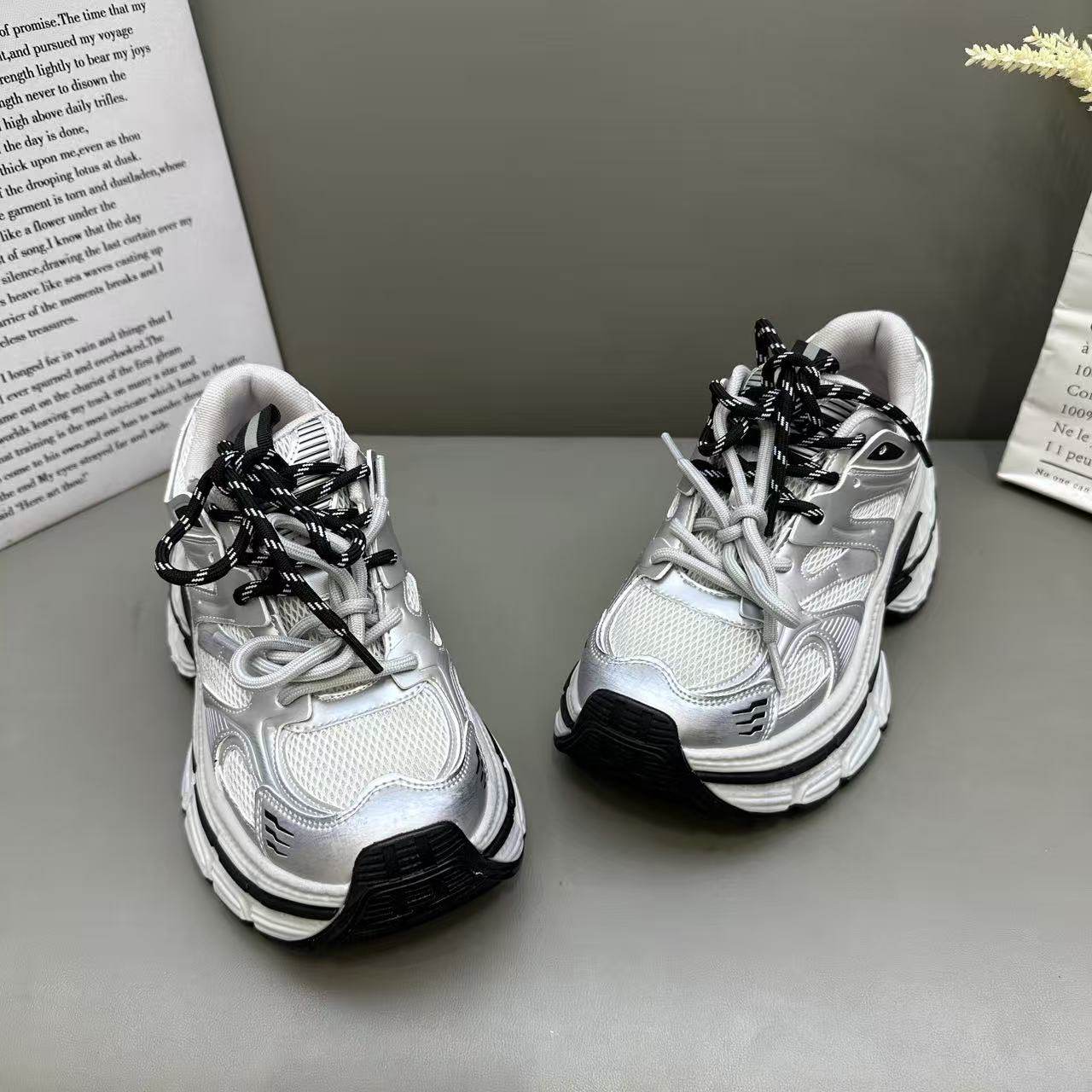 2026年新款厚网透气百搭轻便增高休闲运动鞋女复古做旧小个子单鞋,淘宝优惠券,粉丝福利购,淘宝优惠卷