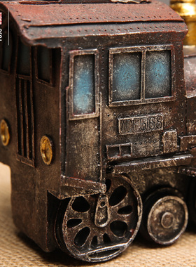 寓居复古风蒸汽朋克火车头摆件