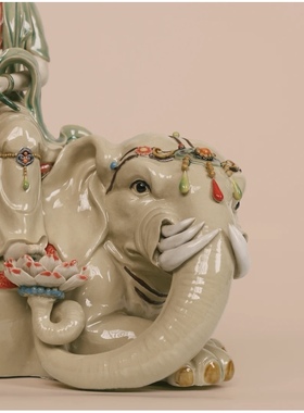 陶瓷中式神龛客厅观音菩萨摆件