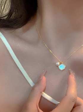 新款珍珠贝壳项链女轻奢优雅