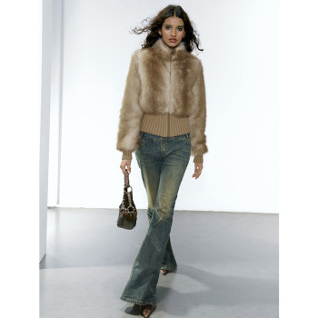 STRIKE A POSE Maillard Eco-Friendly Fur Jacket Women's Autumn and Winter Holiday Fur Jacket Short Vest ສອງຊິ້ນ