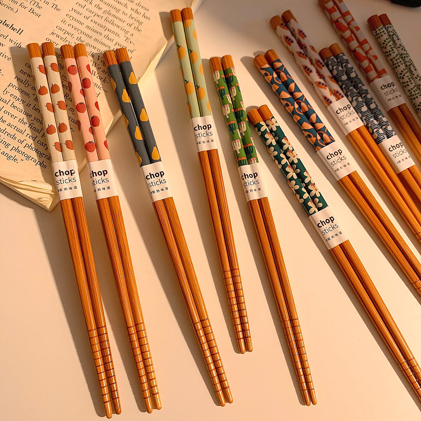 超值8双装!可爱ins天然竹木筷子家用一人一筷防滑防霉耐高温筷子 - 图1