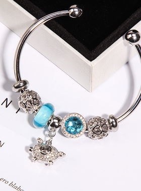 潘家风姐妹福猪吊坠手链