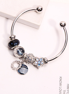 潘家风格时尚轻奢蓝色星月转运珠手链女ins小众设计开口手镯闺蜜