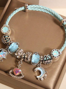 新中式蓝色琉璃珠手链女轻奢小众高级感时尚百搭星月吊坠手串手镯