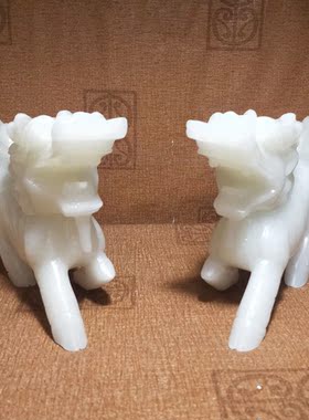 手工雕刻麒麟财源广进阿富汗白玉