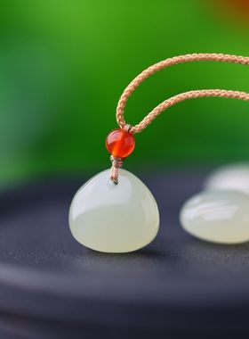 精致青海料水滴锁包吊坠