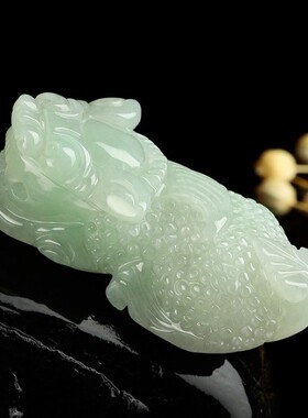 翡翠貔貅玉石带证书现货全新吊坠