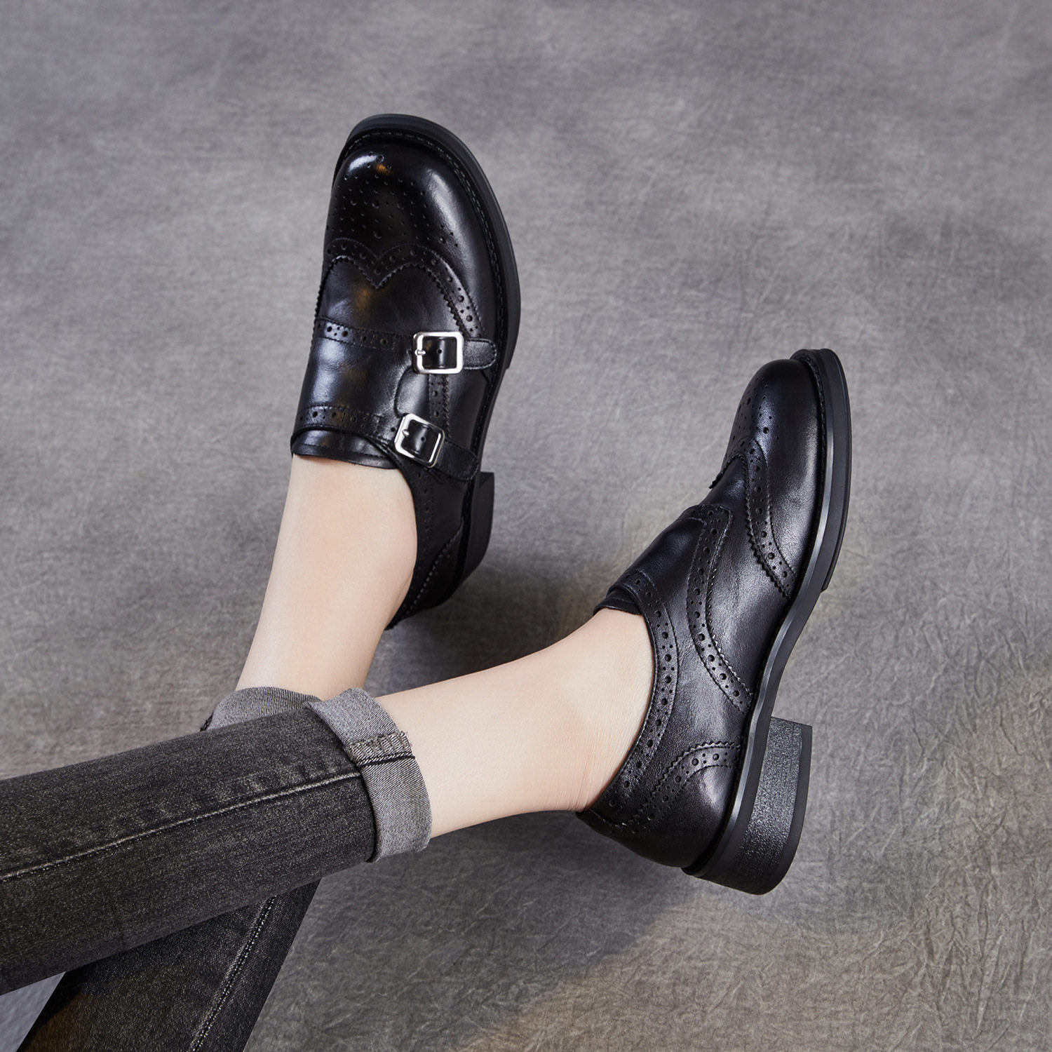 轻奢真皮布洛克雕花小皮鞋女2026春新款复古单鞋英伦皮带扣乐福鞋,淘宝优惠券,粉丝福利购,淘宝优惠卷