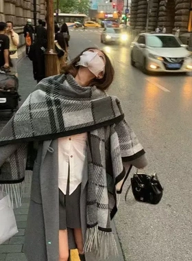 网红披肩格子外套女斗篷春秋季外搭慵懒风百搭韩版仿羊绒保暖流苏