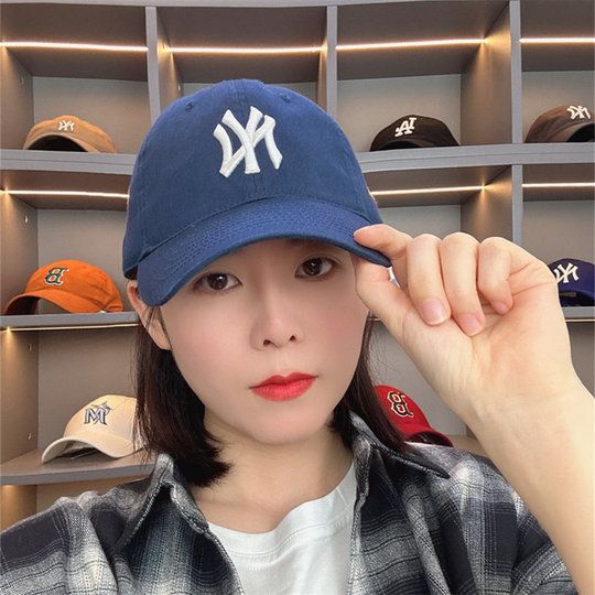 Soft top MLB hat showing face with small duckling cap wide brim