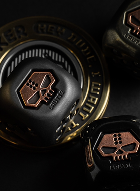 傲娇的老铁匠男女通用吊坠